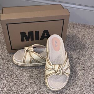 MIA Gold and Cream Knotted Giade Sandals in Natural